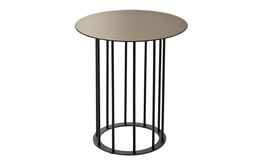 Chic tavolino rotondo Ø 45 metallo nero e piano bronzo martellato Chic tavolino rotondo Ø 45 metallo nero e piano bronzo martellato