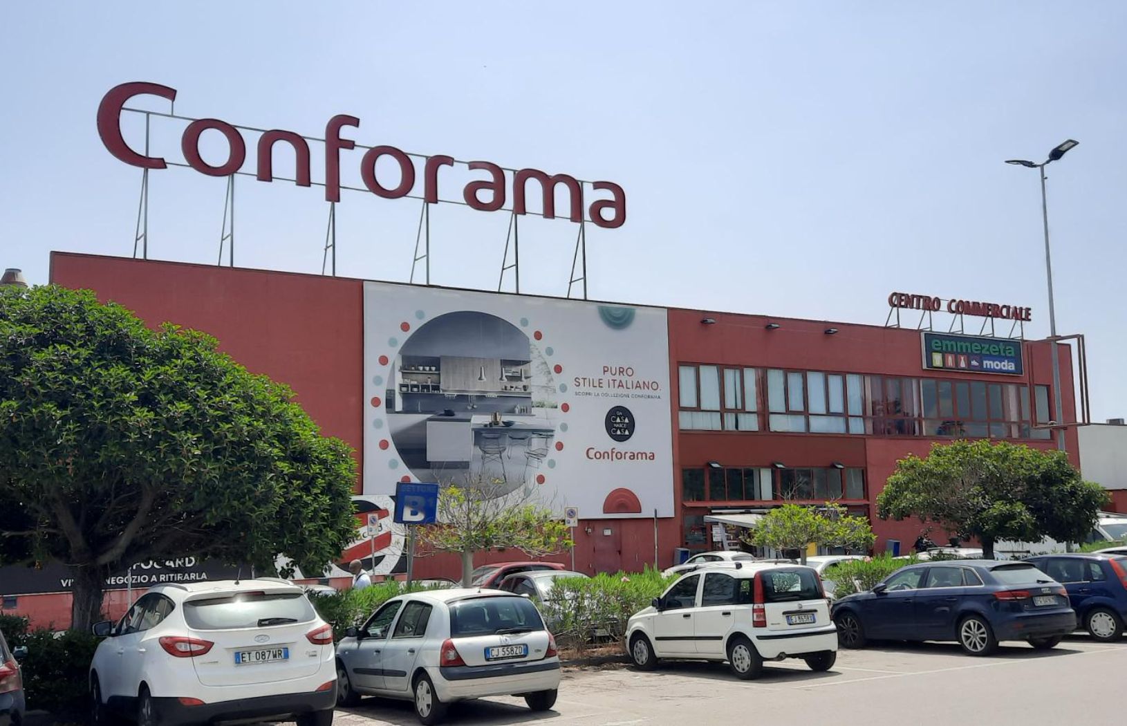 Conforama Riposto, vendita divani camere da letto cucine e articoli per la casa